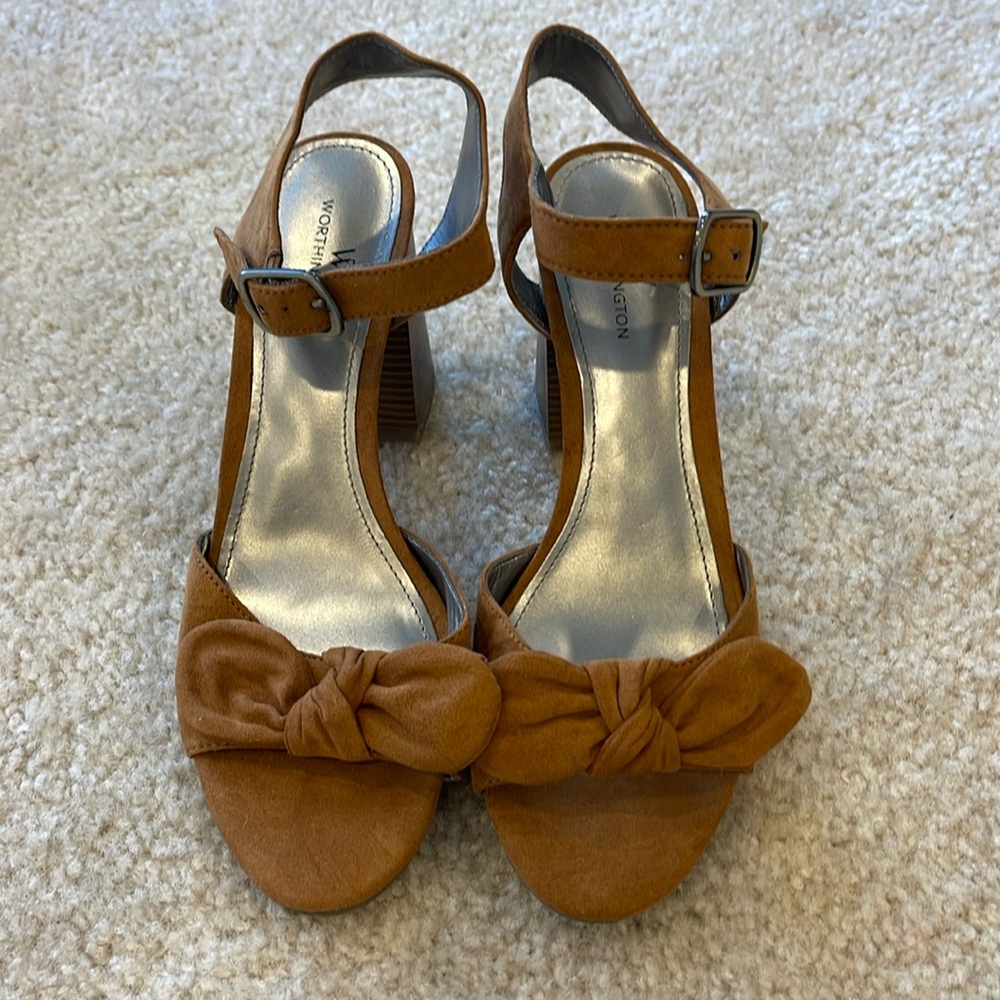 Worthington Bow strappy heels